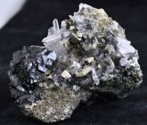 QUARTZO COM PIRITA E ESFARELITA NA ROCHA MATRIZ QUARTZ WITH PYRITE AND ESFARELITE IN  ROCK Cód.322M