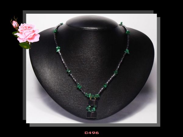 Colar Médio Pedras Malaquita e Hematita Bijoux Fina Biojóia Cód.496C
