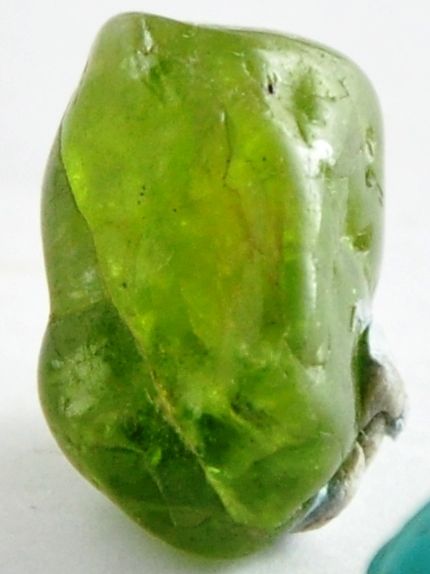 PERIDOTO (Olivina) Mineral Pedra COLLECTION Peridot Gemstone. Cód.099M