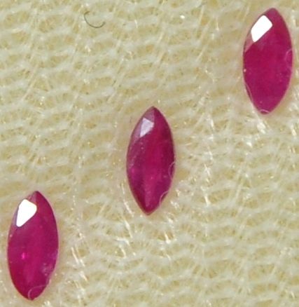 Rubis 3 (três) Pedras Preciosas Lapidadas Ruby Cut Gems Cód.383L