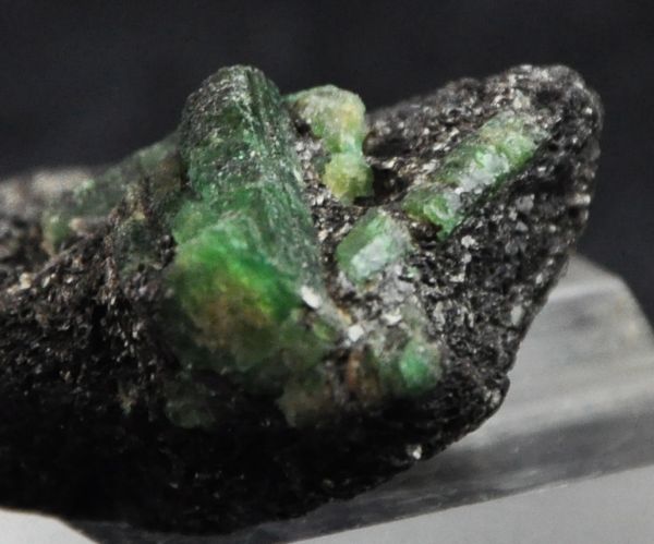 ESMERALDA CRISTAIS NA ROCHA MATRIZ EMERALD CRYSTALS BRAZIL.  Cód.167M