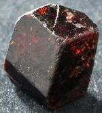 GRANADA PIRÔPO CRISTAL PYROPE GARNET BRAZIL Cód.196M