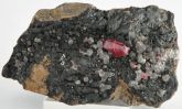 RUBELITAS (TURMALINA ROSA) NA ROCHA MATRIZ COM INCLUSÕES DE CRISTAIS Cód. 492M