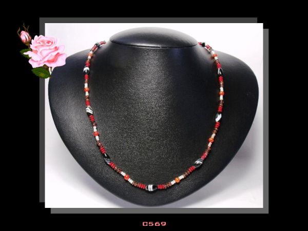 Colar Pedras Ágata Preta Coral Pérola e Granada Bijoux Finas Cód.569C
