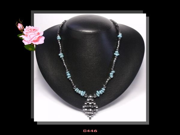 Colar Médio Turquesas Azul e Hematita Pingente Bijoux Fina Cód.446C
