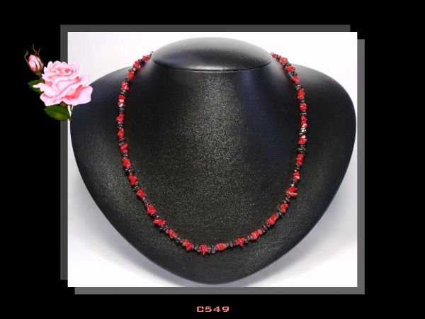 Colar Médio Clássico Pedras Red Stone e Granadas Bijoux Fina Cód.549C