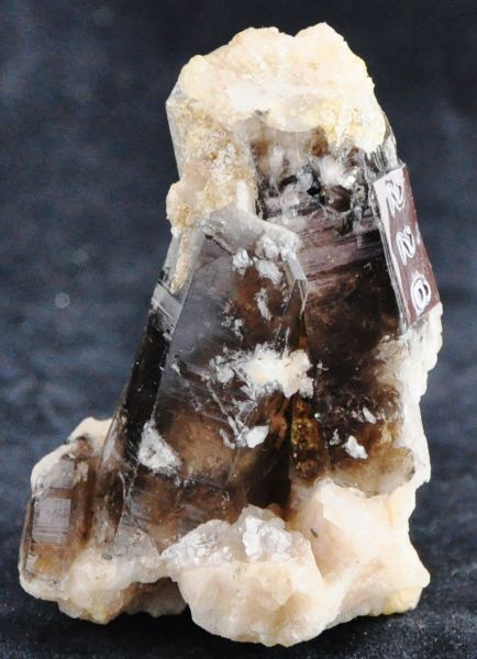 Quartzo Fumê na Calcita com Inclusões  SMOKY QUARTZ ON CALCITE Cód.226M