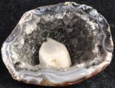 PONTA DE CRISTAL DE CALCITA INCLUSO EM GEÓDO DE ÁGATA Mineral COLLECTION CALCITA ON AGATE Cód.301M