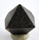 MAGNETITA Mineral Pedra Coleção Magnetite Gemstone BRAZIL Cód.038M