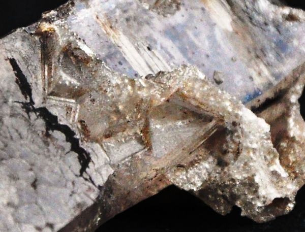 Quartzo com Inclusões e Formações Geométricas Quartz Gems Cód.2303M